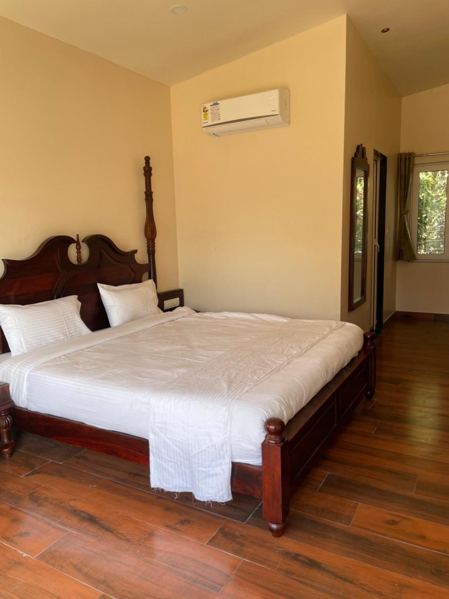 Vrindavan Greens Resort Udaipur Exteriör bild